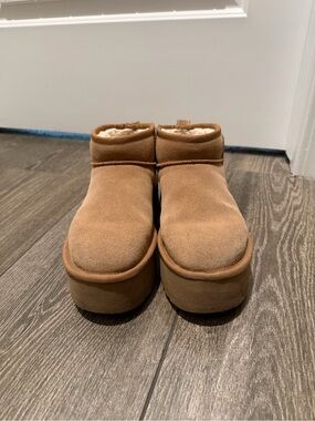 UGG Chestnut Classic Ultra Mini Platform Size 6
